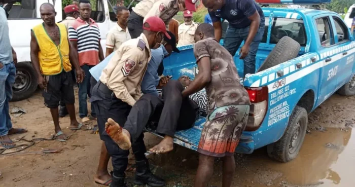 Boxing Day: Two dead, 15 Injured in Lagos-Ibadan expressway accident