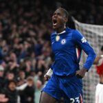 Arsenal fail to beat 10-man Chelsea in fiery London derby